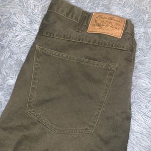 Eddie Bauer Jeans Olive 🫒 green
